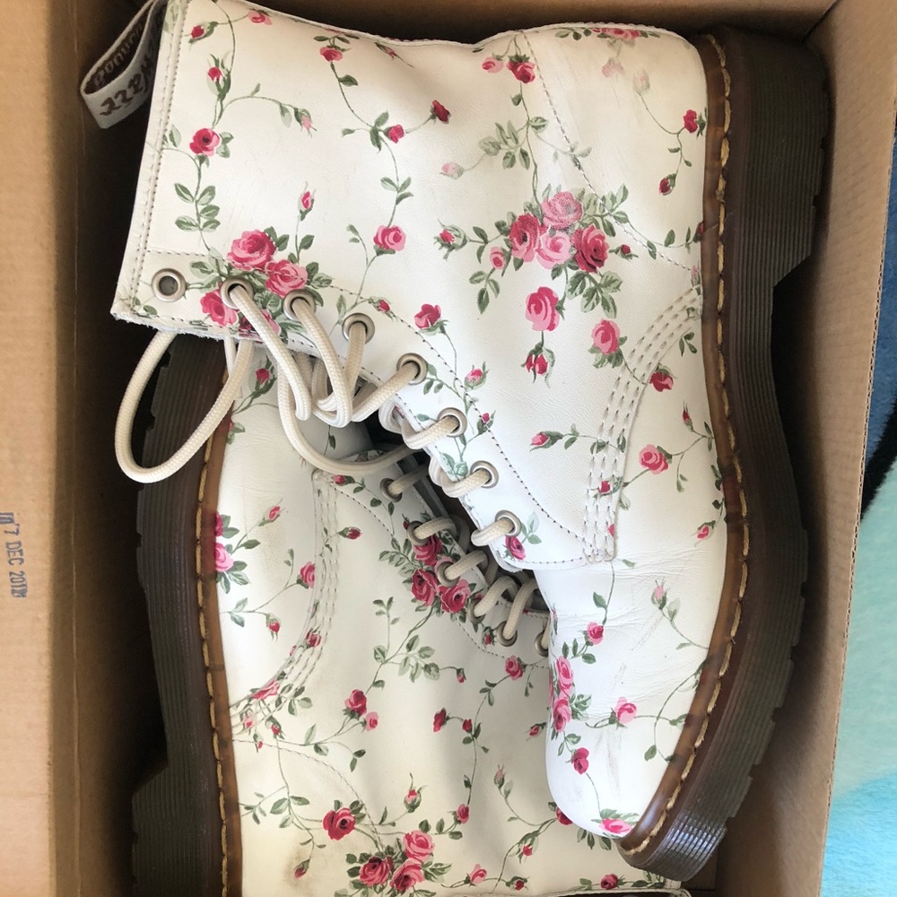 Portland Rose 1460 Dr. Martens